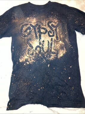 Source Unknown Black Tee with Rust Graphic 'Gypsy Soul'